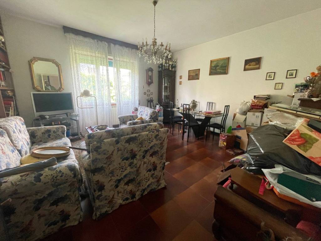 Appartamento a Verbania in Corso Benedetto Cairoli - Foto 5