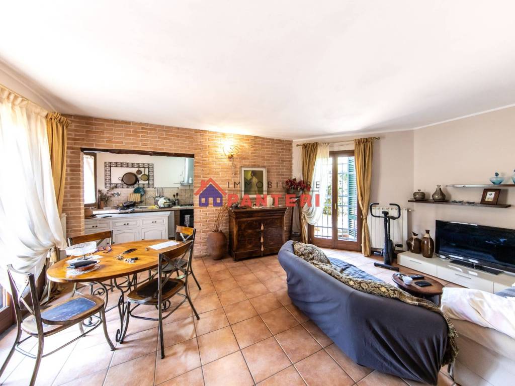 Villa a Pescia in Via Lucchese, 50 - Foto 2
