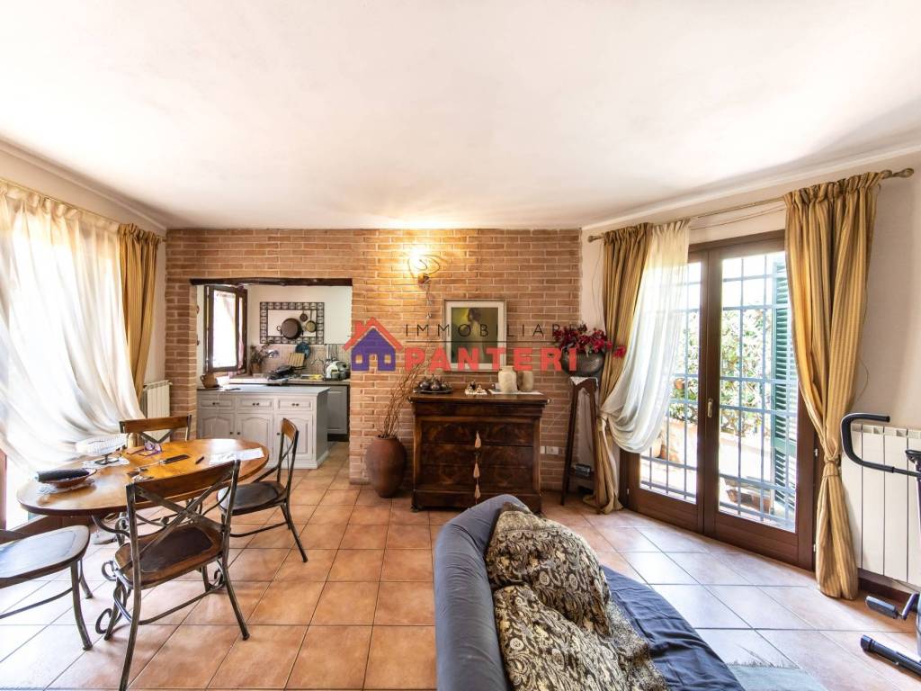 Villa a Pescia in Via Lucchese, 50 - Foto 3