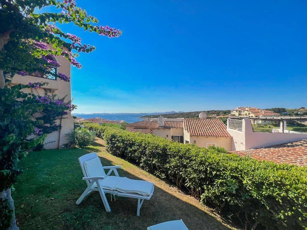 Appartamento a Arzachena in Via capo ferro, 3 - Foto 2