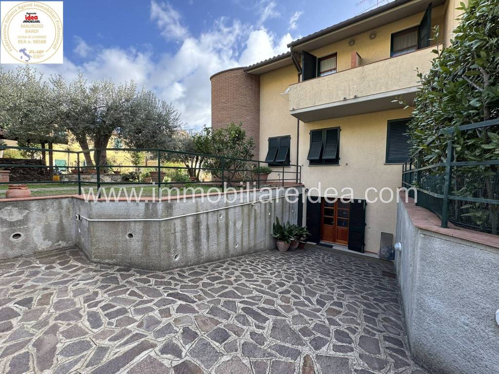 Villa a Rosignano marittimo in Via Luigi Longo, 2 - Foto 2