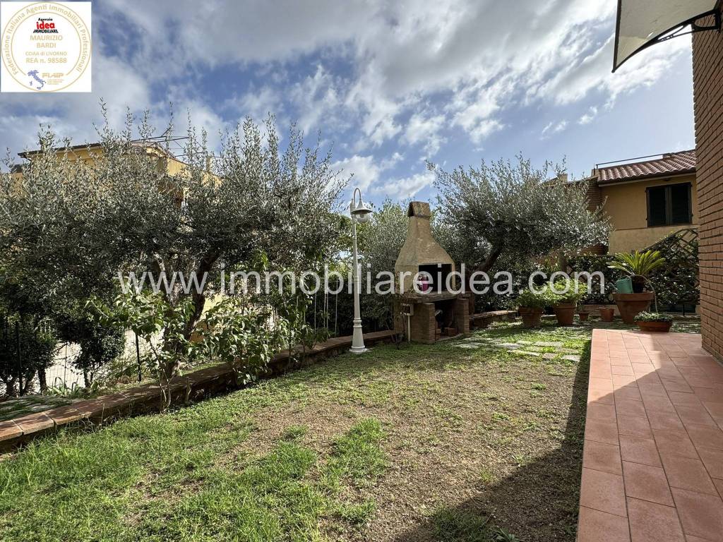 Villa a Rosignano marittimo in Via Luigi Longo, 2 - Foto 3