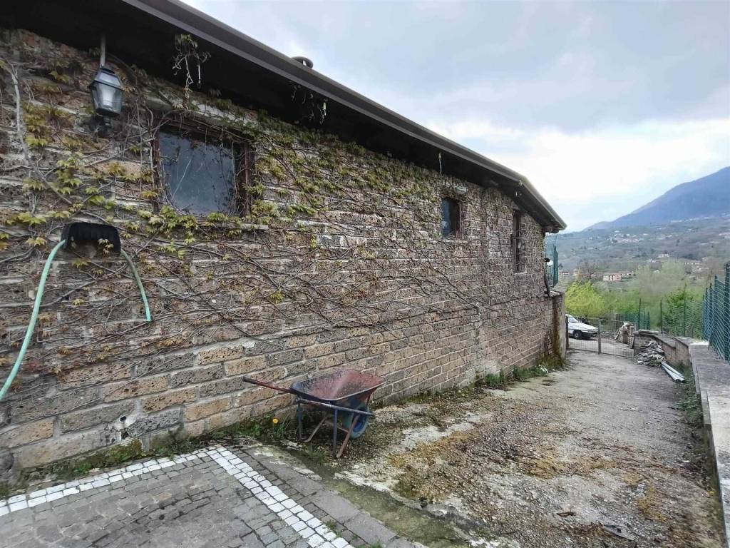 Villa a Avellino in Zona Picarelli - Foto 5
