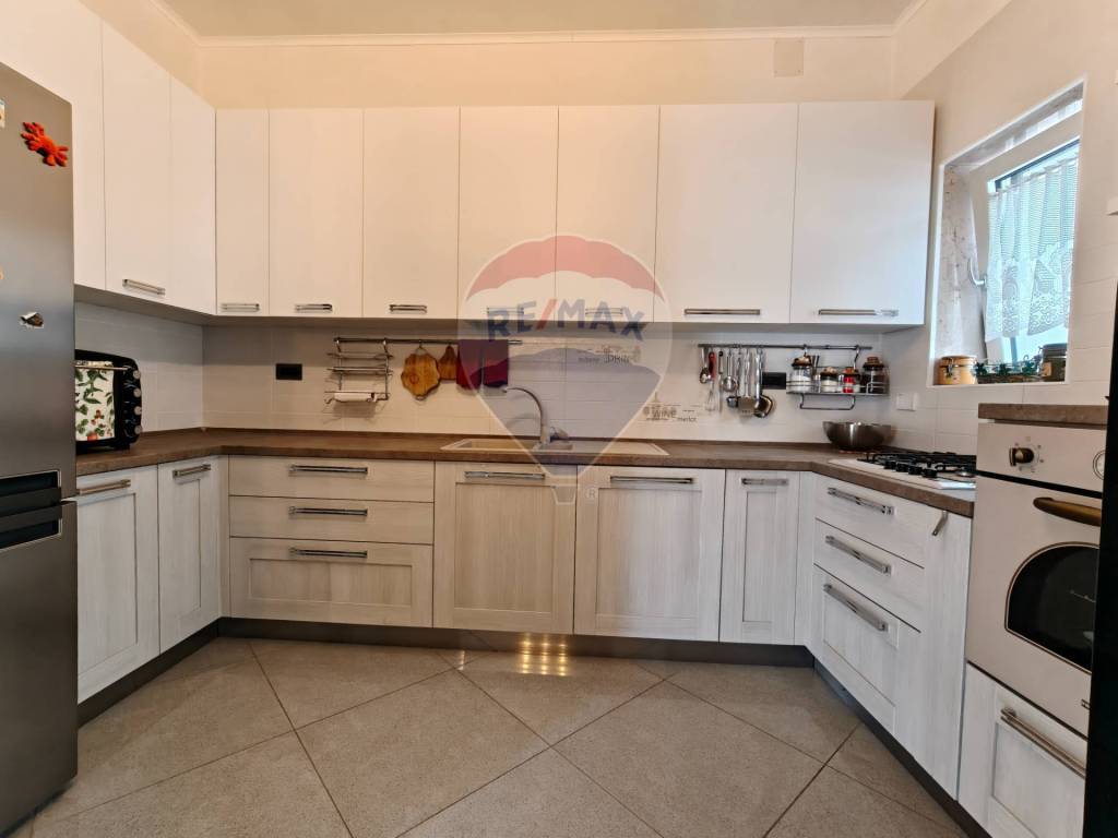 Appartamento a Manfredonia in VIA DON LUIGI STURZO, 16 - Foto 3