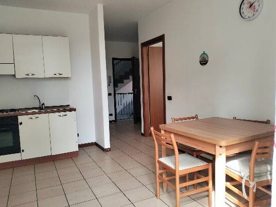 Appartamento a Erba in Via Luigi Majnoni, 11 - Foto 2