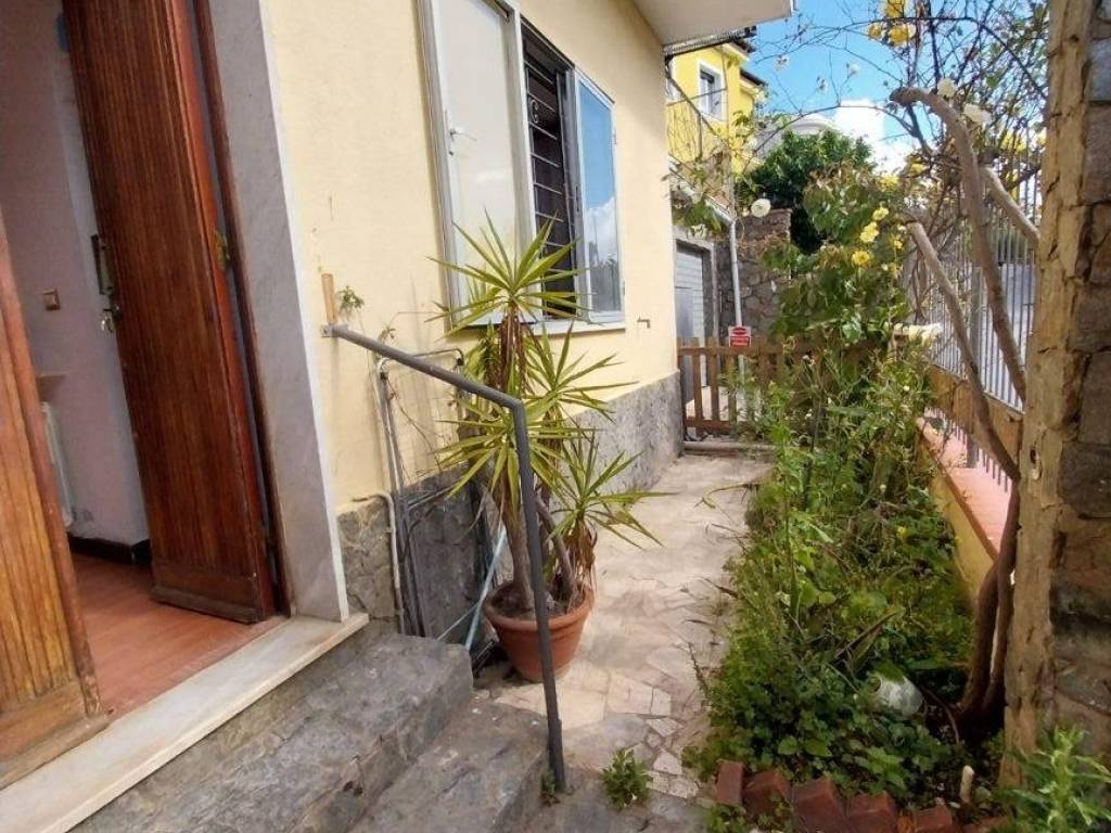 Appartamento a Albissola marina in Via Nomaxio, 13 - Foto 3