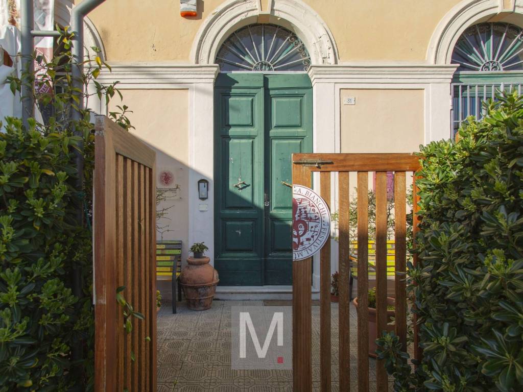Casa indipendente a Sarzana in Piazza Guido Jurgens, 31 - Foto 3