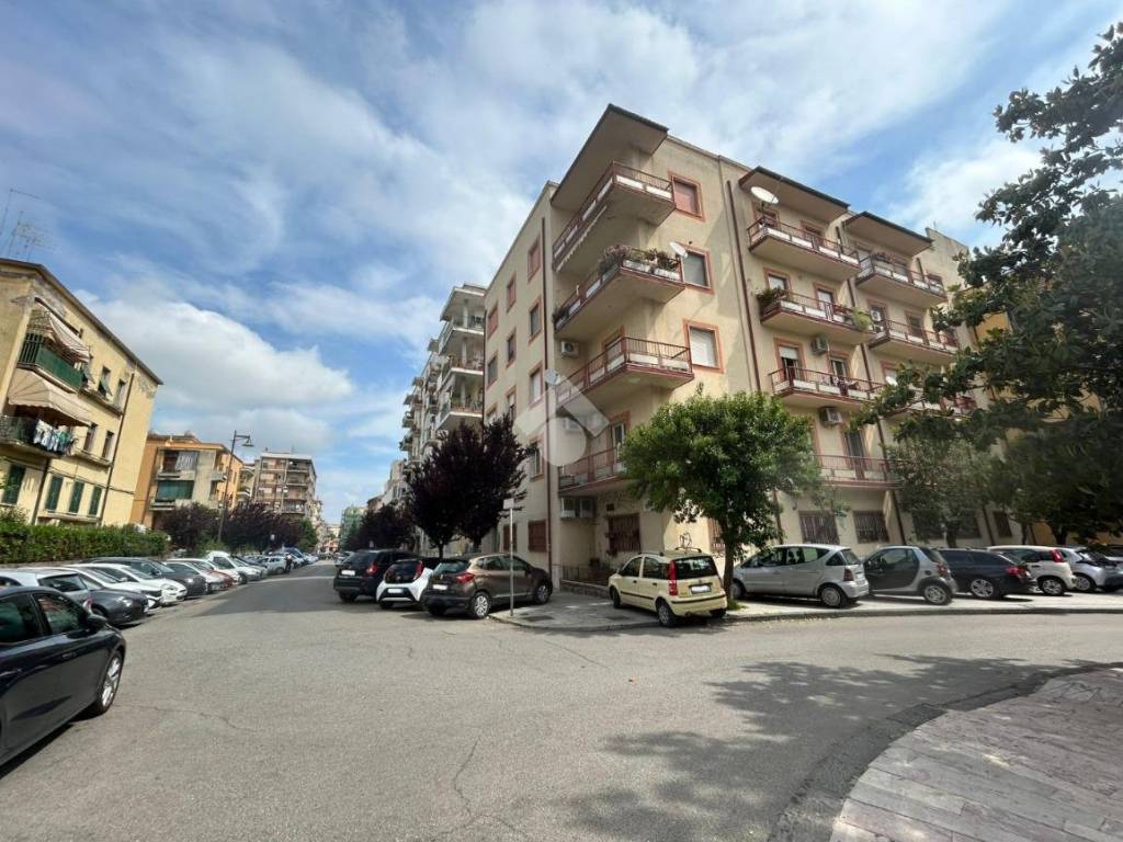 Appartamento a Cosenza in Via Giovanni Palatucci, 2 - Foto 2