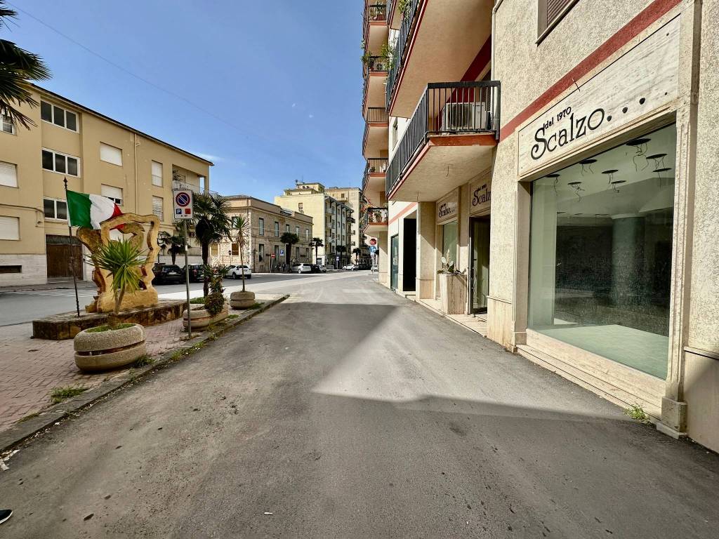 Immobile a Canicattì in Corso Giuseppe Garibaldi, 145 - Foto 3