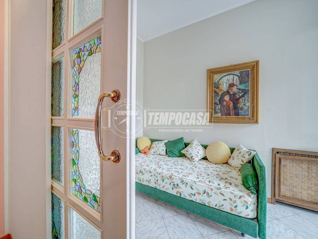 Appartamento a Gallarate in Via PALESTRO - Foto 5