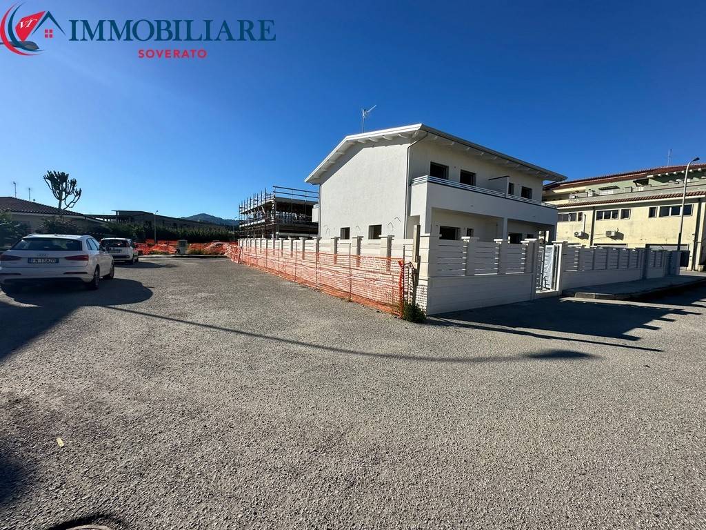 Villa a Davoli in Viale Cassiodoro Traversa 4 - Foto 2