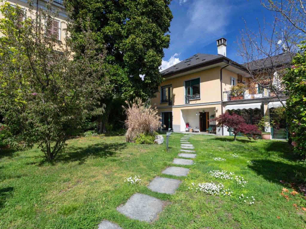 Villa a Verbania in Via Felice Cavallotti, 32 - Foto 2