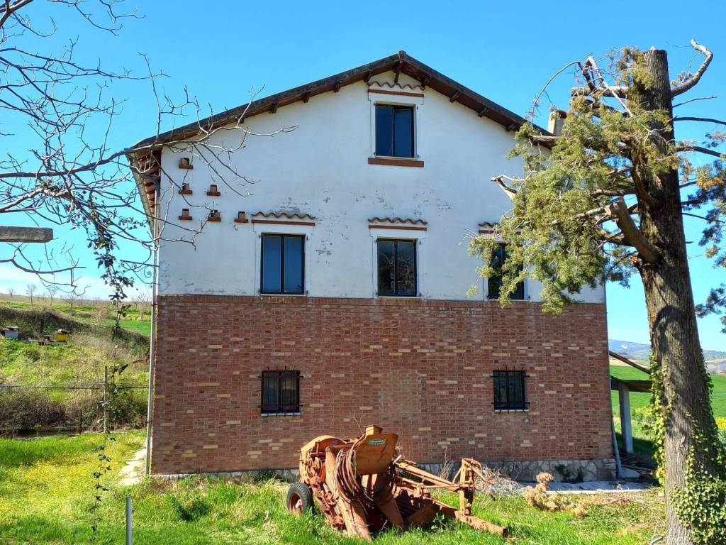 Casa indipendente a Santa vittoria in matenano in Contrada San Salvatore Tenna, 12 - Foto 2