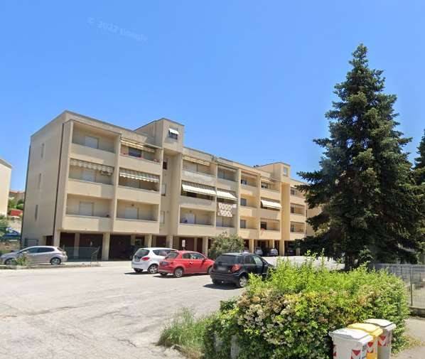 Appartamento a Osimo in Via Massimo D'Azeglio - Foto 3