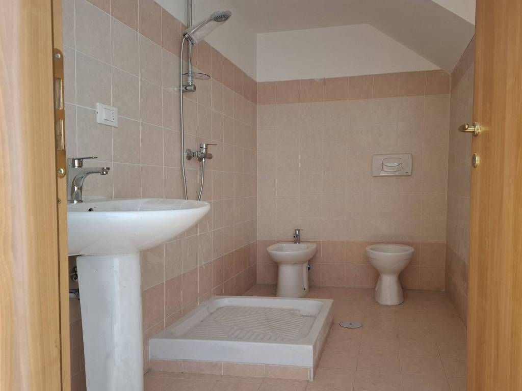 Appartamento a Latina in Largo Agostino Steffani - Foto 5