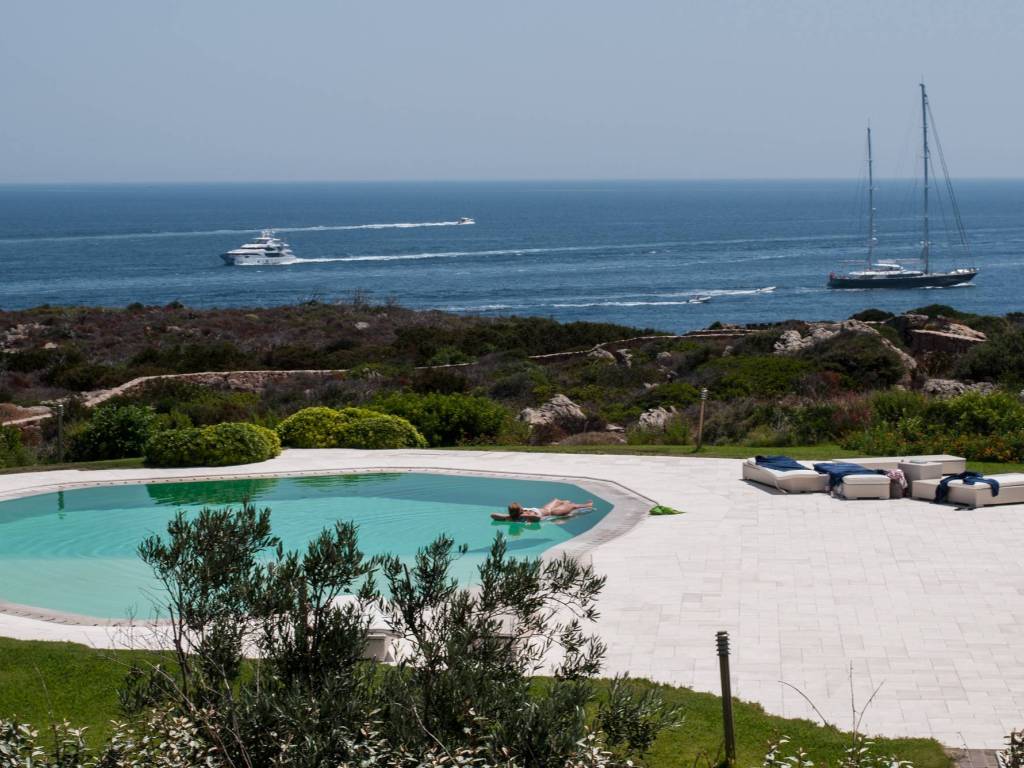 Villa a Arzachena in Via Capo Ferro, 12 - Foto 2