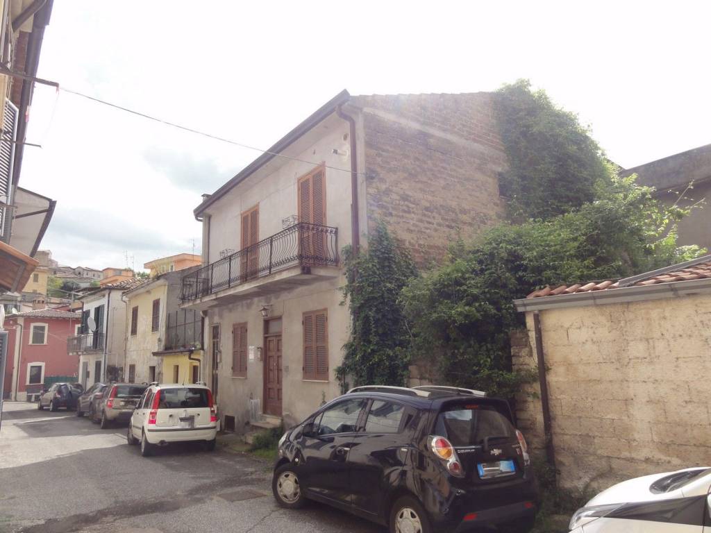 Villa a Ceccano in Via 4 Novembre, 52 - Foto 2