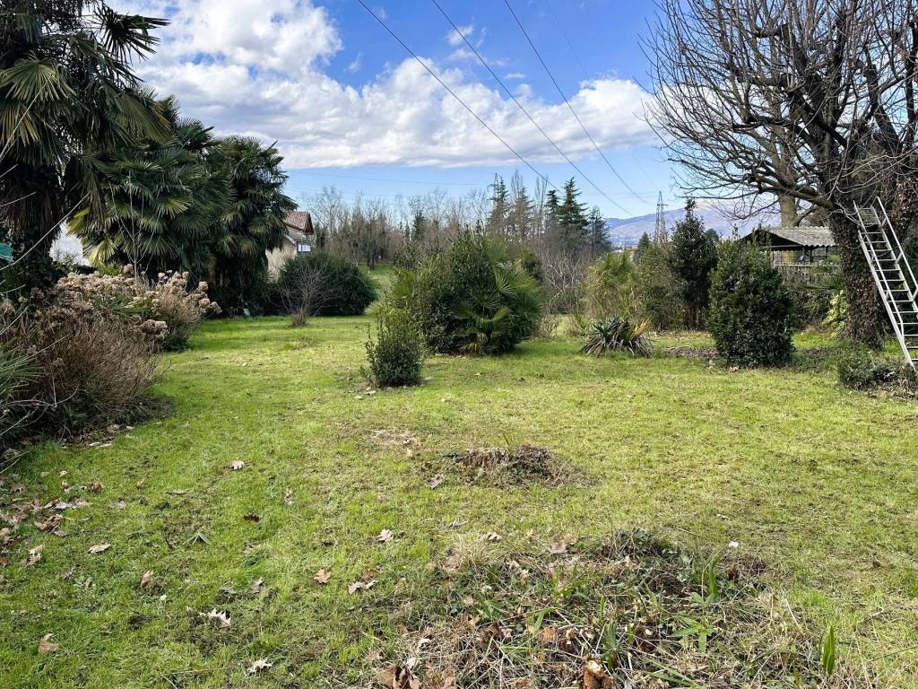 Terreno a Bulciago in Via Sant'Agostino, 52 - Foto 4