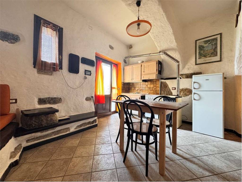 Appartamento a Chiusanico in Borgata castello - Foto 2