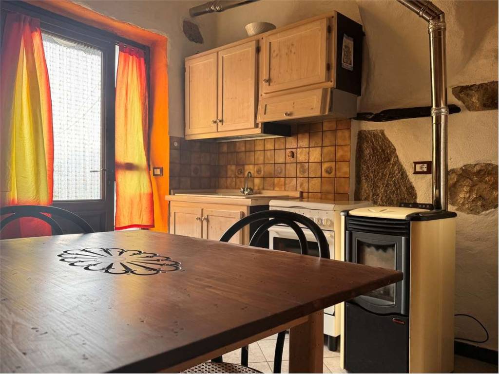 Appartamento a Chiusanico in Borgata castello - Foto 5