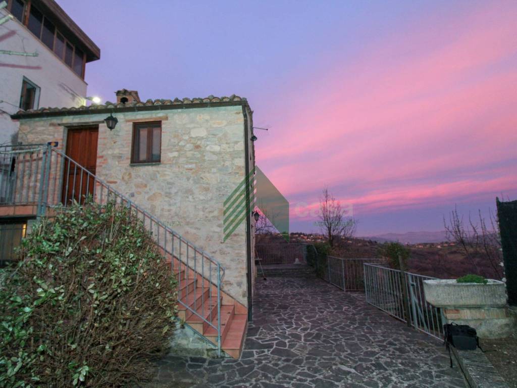 Casa indipendente a Tossicia in SP41a - Foto 3