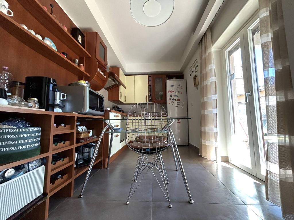 Appartamento a Poggio mirteto in Viale Giuseppe De Vito, 18 - Foto 4