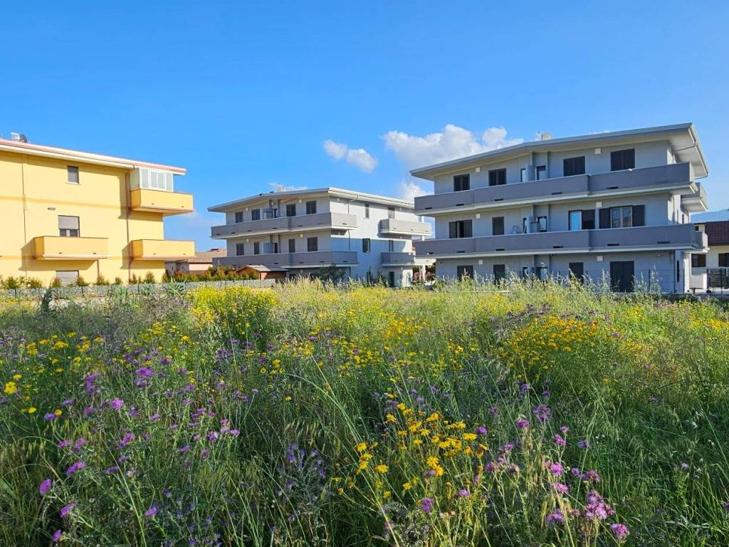 Terreno a Montepaone in Via Martiri di Gerace - Foto 3