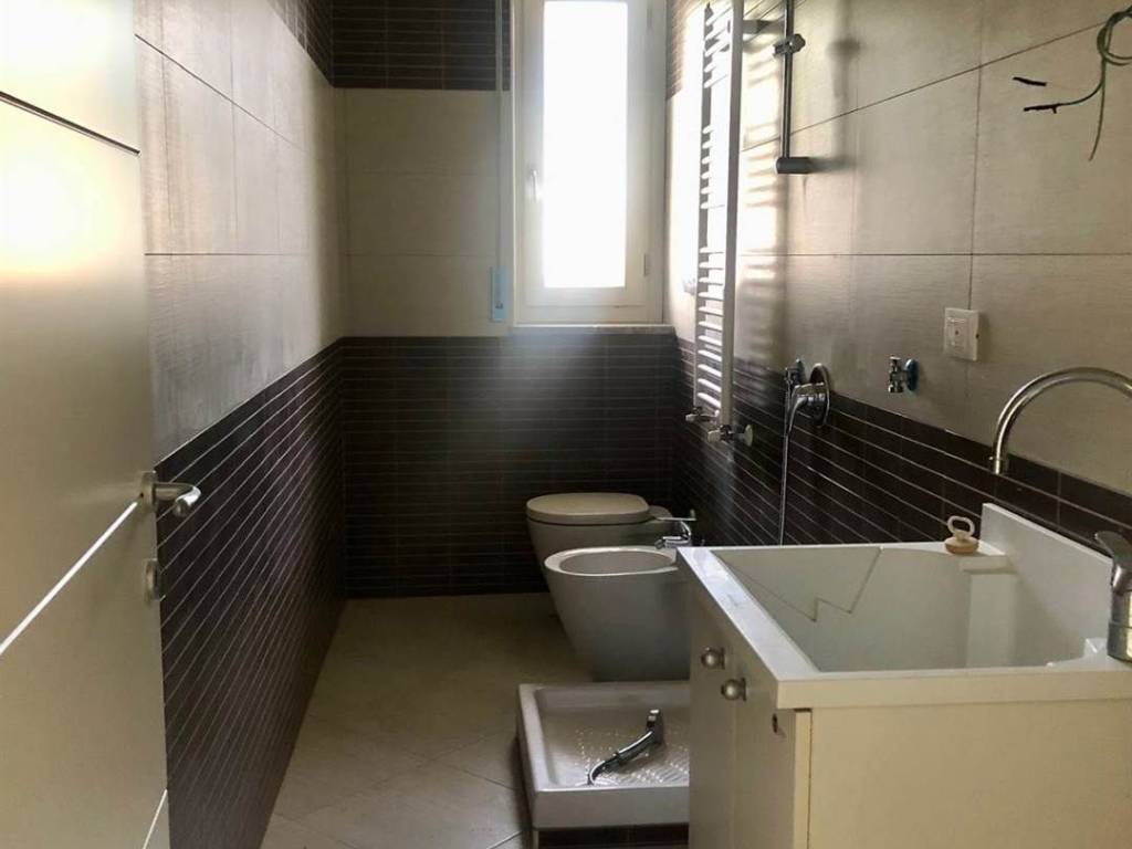 Appartamento a Salerno in Via Monticelli - Foto 3