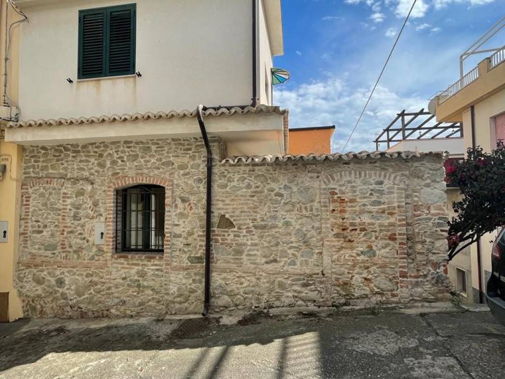Casa indipendente a Bova marina in Via Senatore d'Andrea - Foto 3