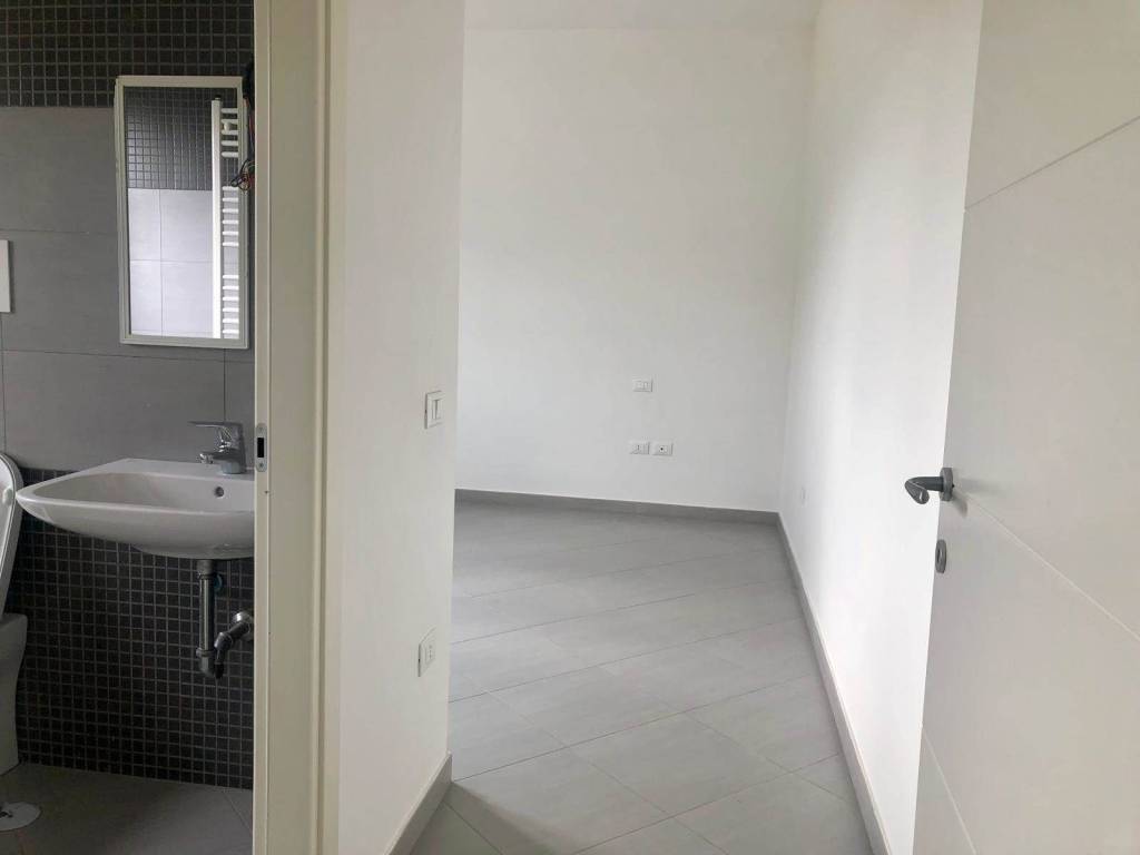 Appartamento a Salerno in Via Monticelli - Foto 5