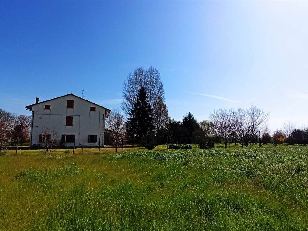 Villa a San felice sul panaro in Via Granarolo - Foto 2