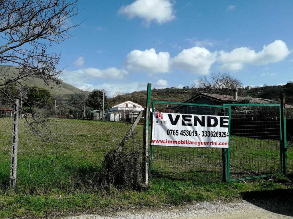 Terreno a Fara in sabina in Via Di Campomaggiore S.N.C. - Foto 2
