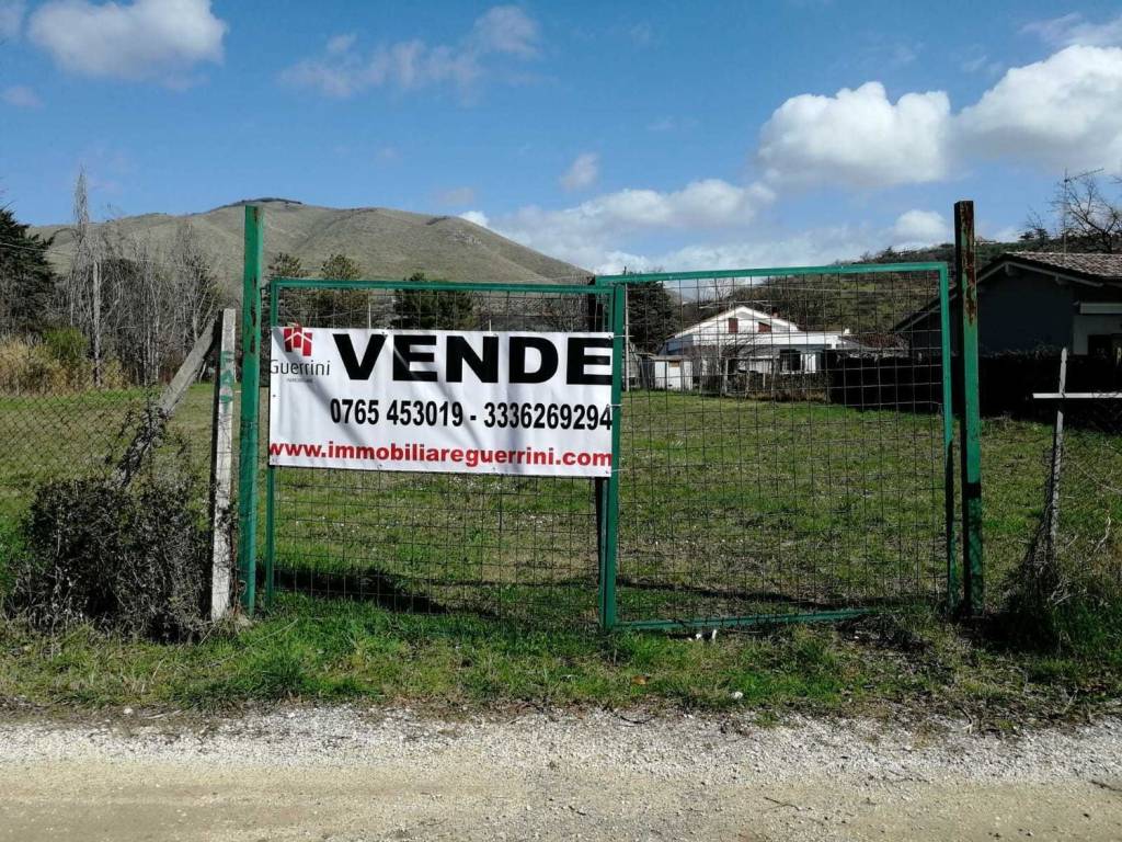 Terreno a Fara in sabina in Via Di Campomaggiore S.N.C. - Foto 3