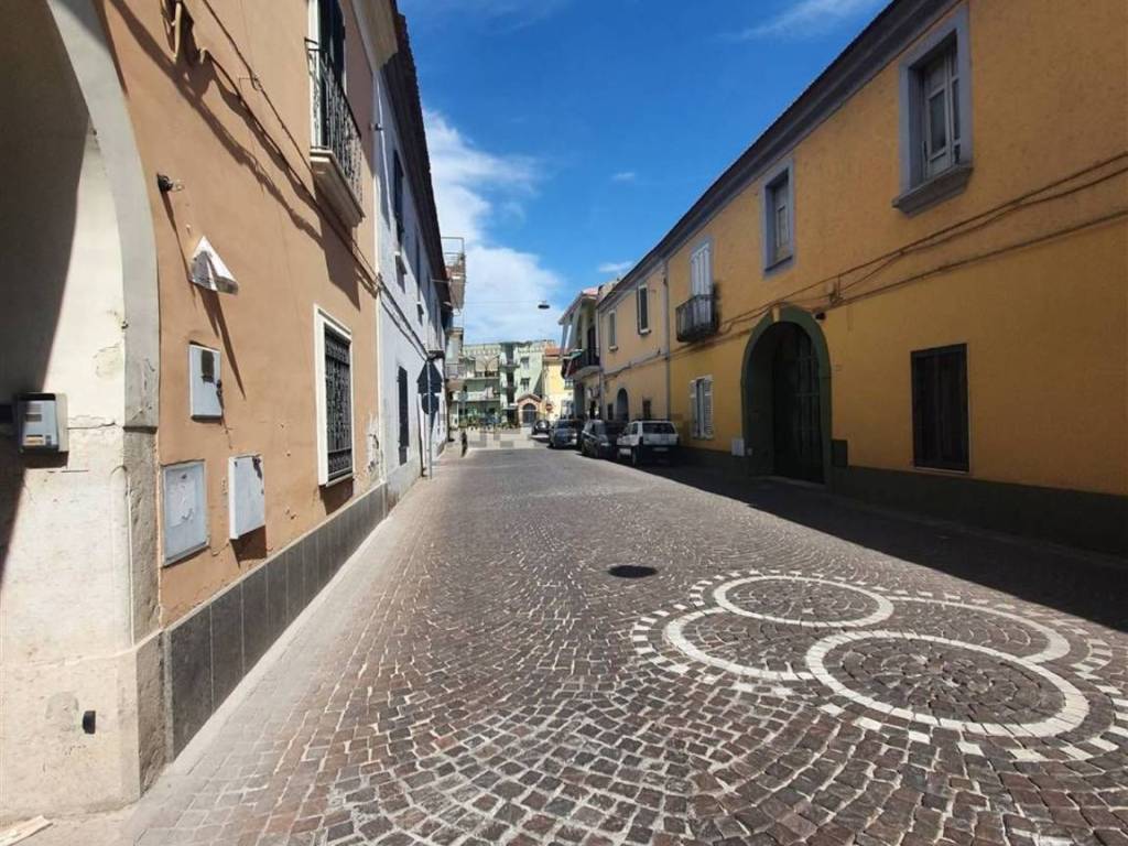 Palazzo / stabile a Curti in Via Piave S.N.C. - Foto 3