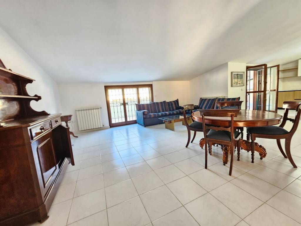 Appartamento a Caserta in Via Cancello S.N.C. - Foto 4