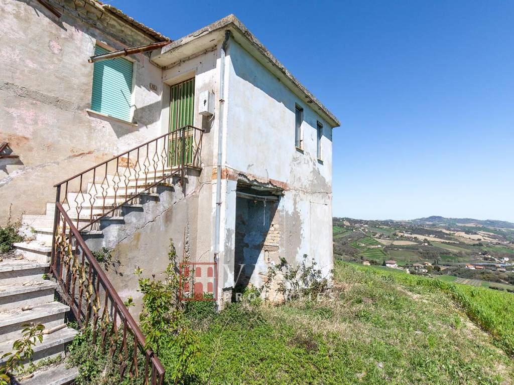 Rustico / casale a Montalto delle marche - Foto 4
