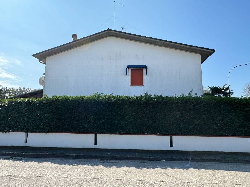 Casa indipendente a Argenta in Via Lelio Basso, 1 - Foto 4