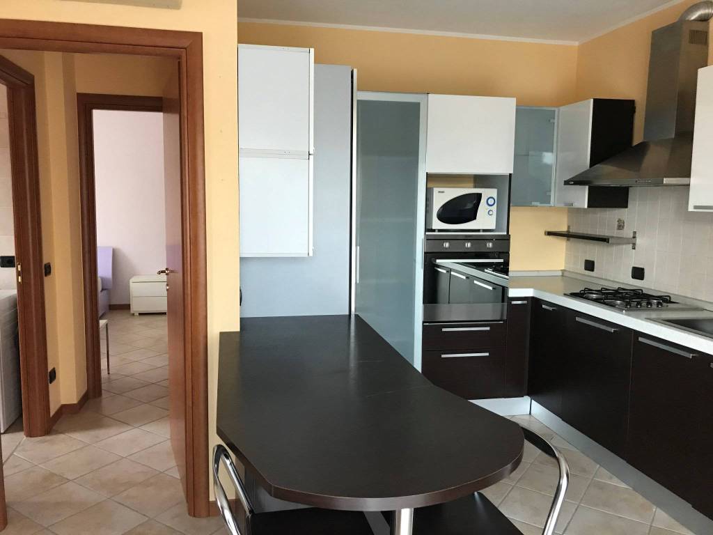 Appartamento a Castelletto sopra ticino in Via Beati, 137 - Foto 2
