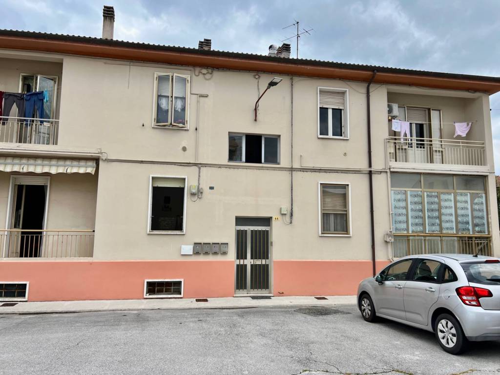 Appartamento a Fabriano in VIA CARDUCCI, 44 - Foto 2