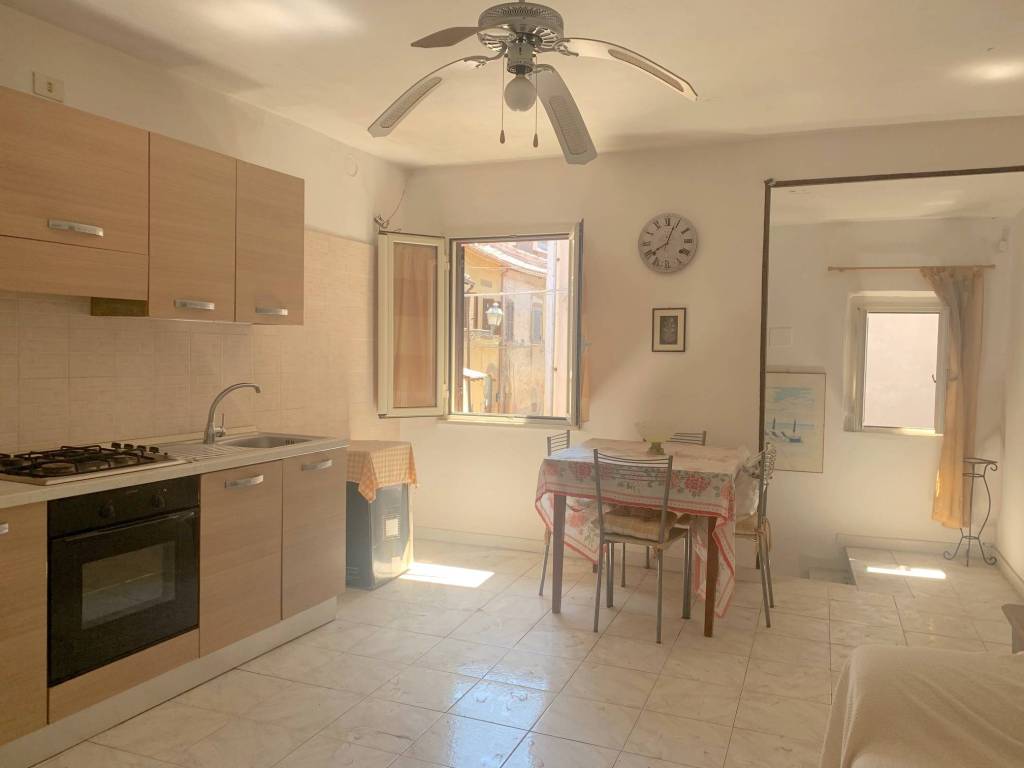 Appartamento a Cellere in Via Benedetto Cairoli - Foto 2