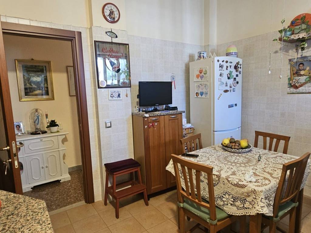 Appartamento a Salerno in Via Nicola Petrosino - Foto 2