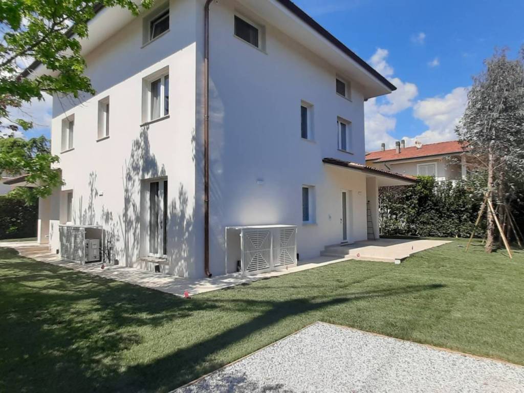 Villa a Forte dei marmi in Via Lorenzo Quartieri, 24 - Foto 5
