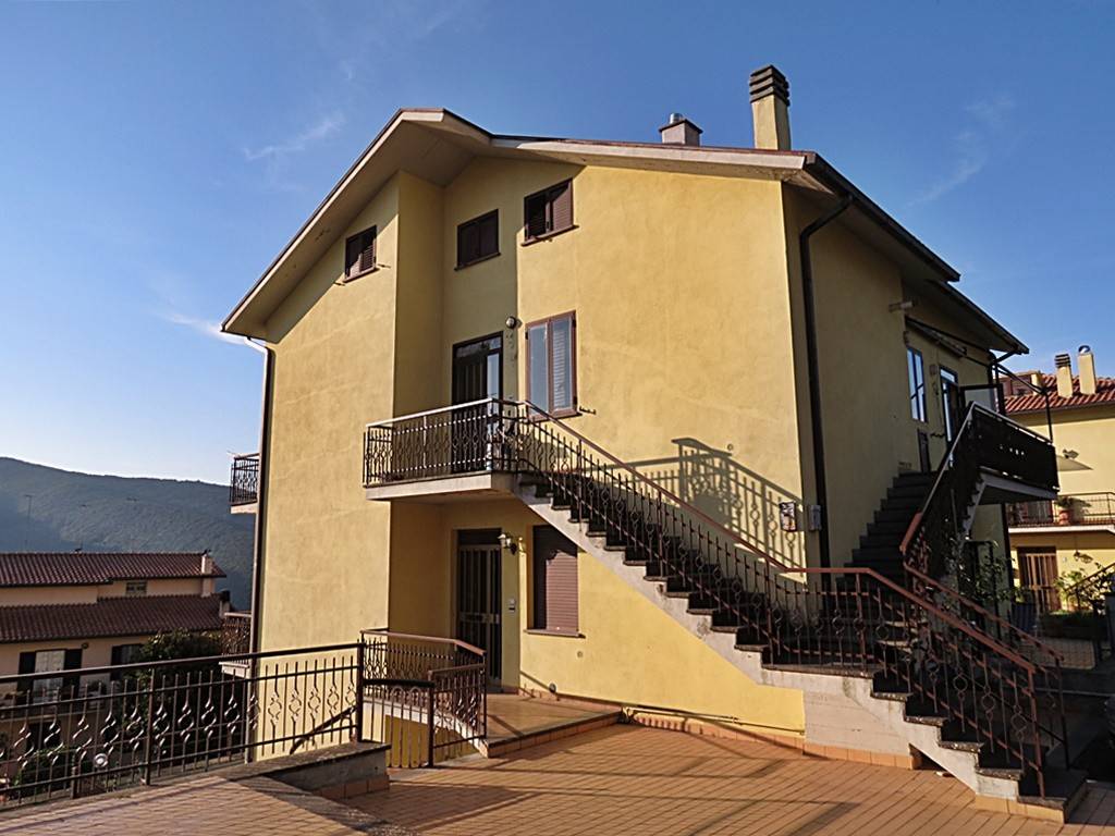 Appartamento a Baschi in Via degli Ulivi - Foto 3