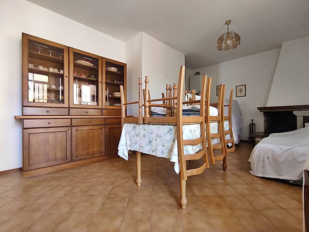 Appartamento a Baschi in Via degli Ulivi - Foto 5