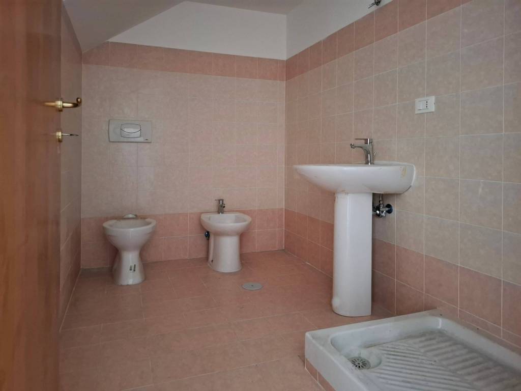 Appartamento a Latina in Largo Agostino Steffani - Foto 2