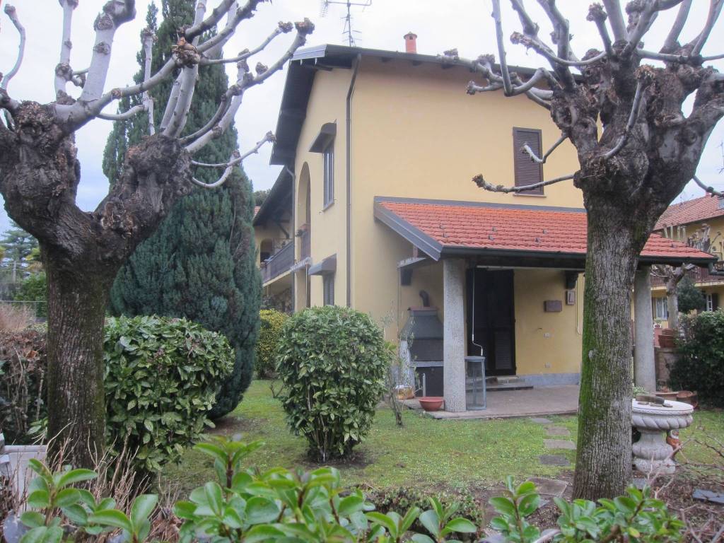 Casa indipendente a Vergiate - Foto 3