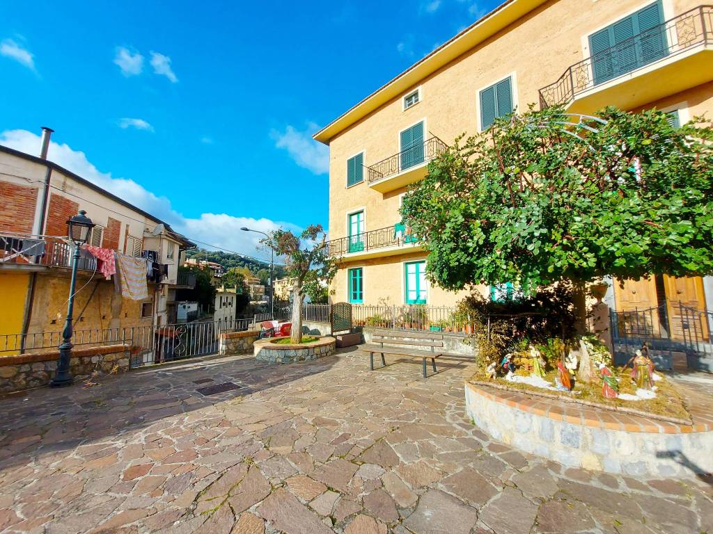 Palazzo / stabile a Camerota in Piazza San Vito, 5 - Foto 2