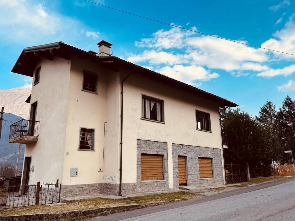 Villa a Pieve vergonte in Via Monte Rosa, 13 - Foto 2