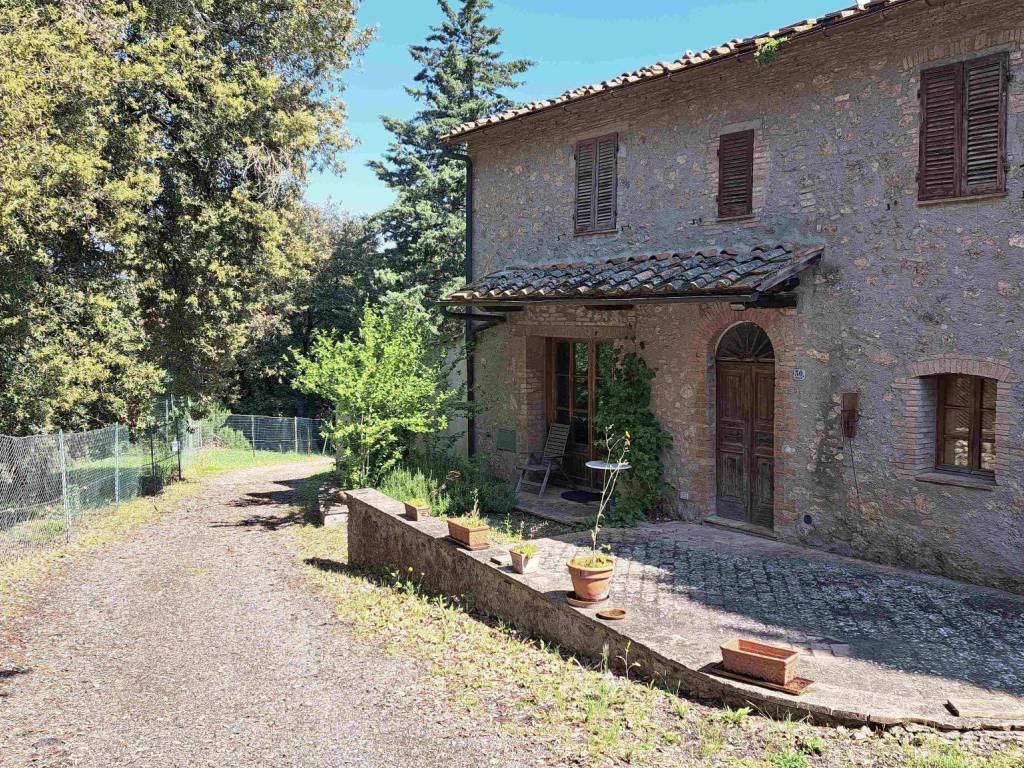 Appartamento a San gimignano in Strada Provinciale di San Gimignano - Foto 2