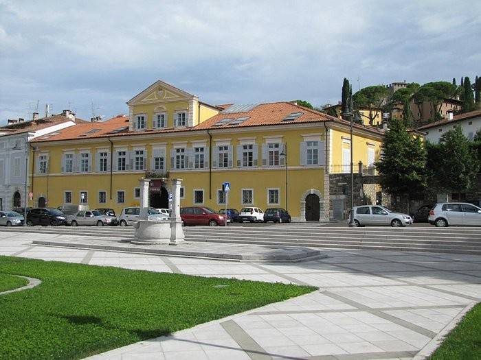 Palazzo / stabile a Gorizia in Piazza Sant'Antonio - Foto 2